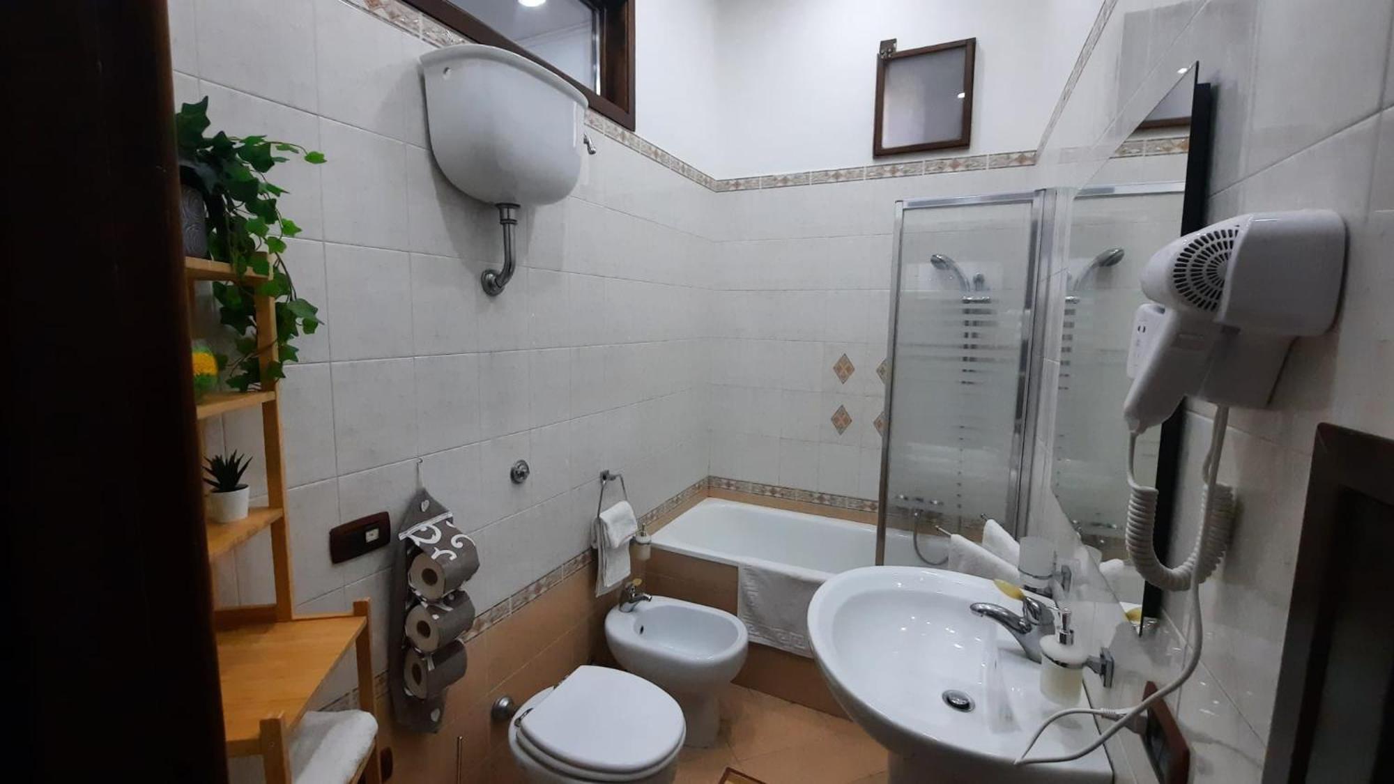 White Home 2 San Gregorio 14 Napels Buitenkant foto